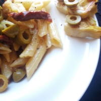 PASTA WITH ROASTED ARTICHOKES AND SUN DRIED TOMATOES