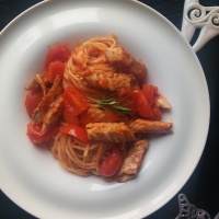 SPAGHETTI WITH FISH AND CHEERY TOMATOES