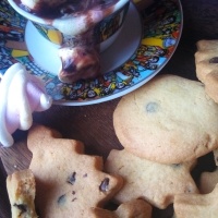 CHOCOLATE CHIP COOKIES AND HOT CHOCOLATE